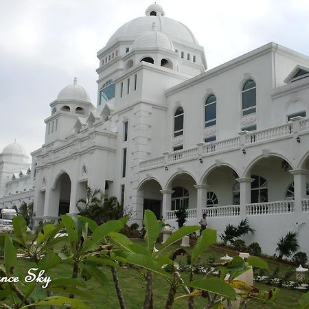 Empire Pacific Castle Hotel Yangmei Ngoại thất bức ảnh