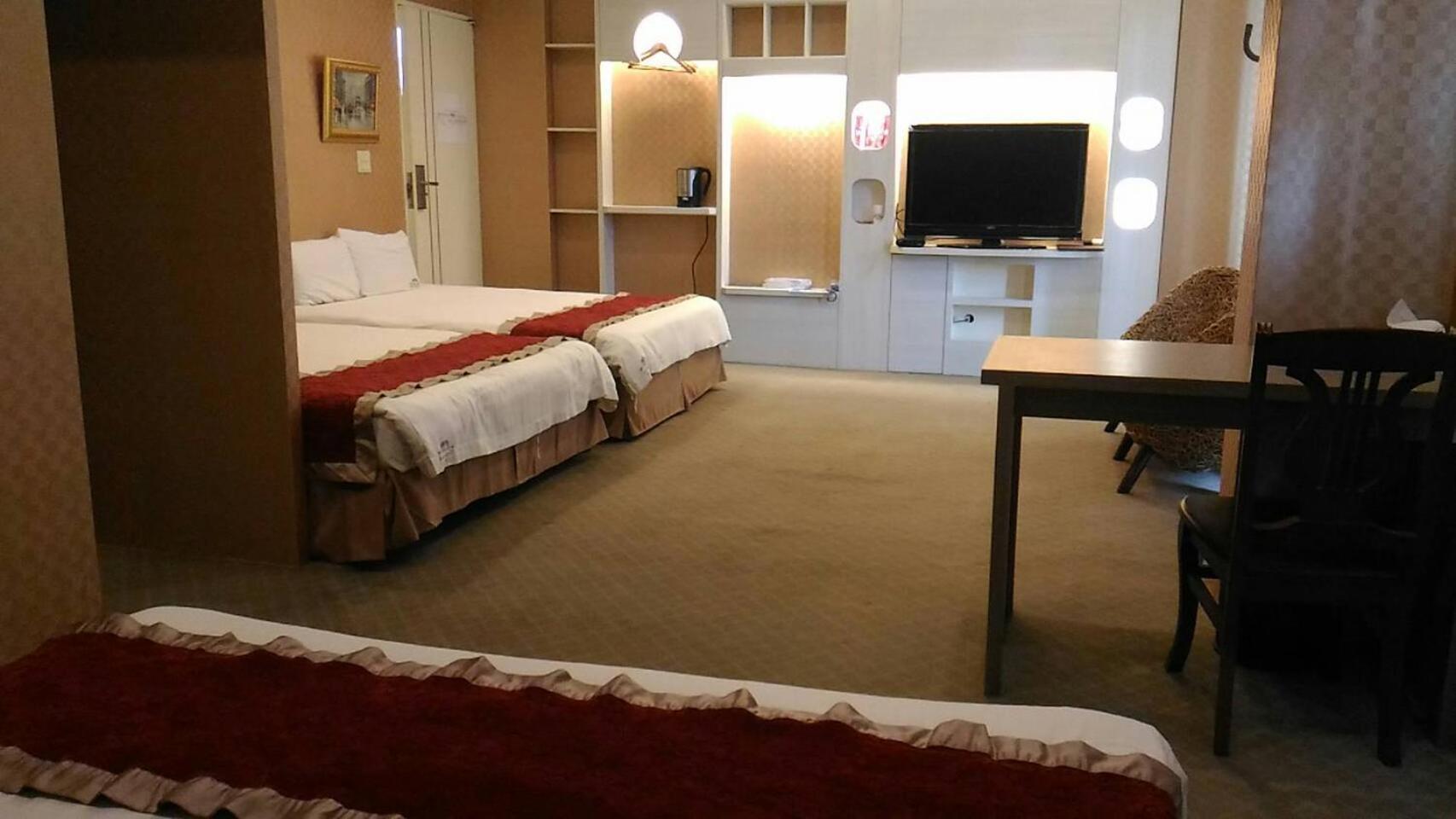 Empire Pacific Castle Hotel Yangmei Phòng bức ảnh