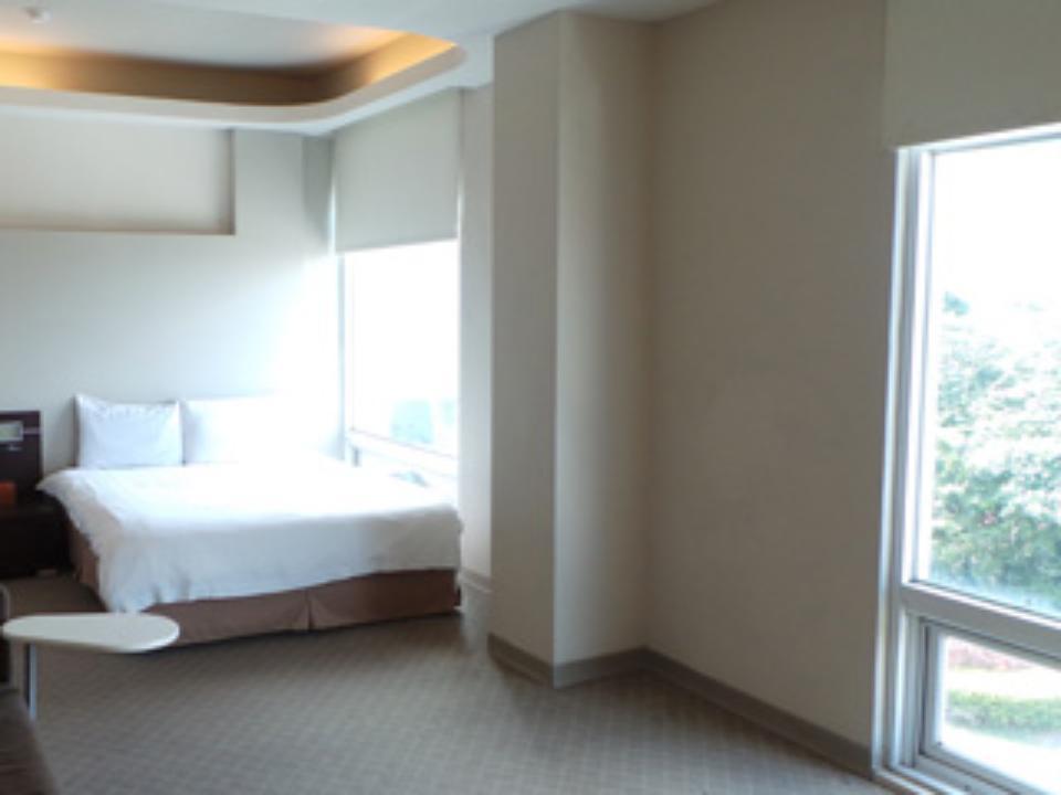 Empire Pacific Castle Hotel Yangmei Ngoại thất bức ảnh