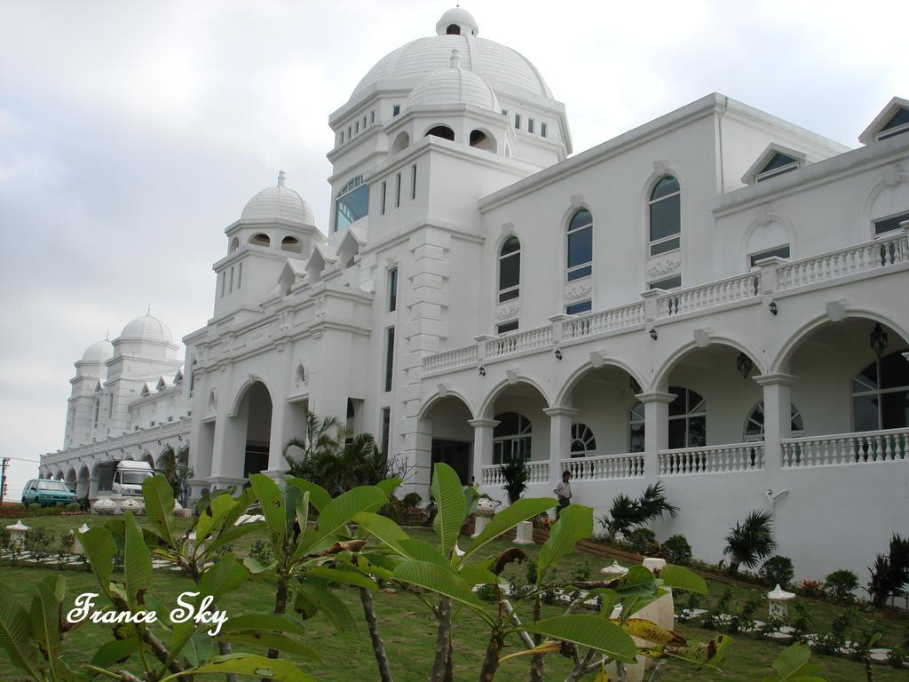 Empire Pacific Castle Hotel Yangmei Ngoại thất bức ảnh