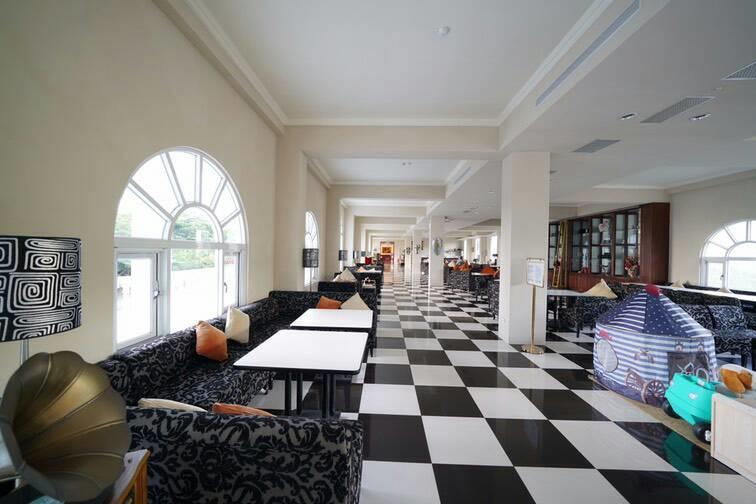 Empire Pacific Castle Hotel Yangmei Ngoại thất bức ảnh