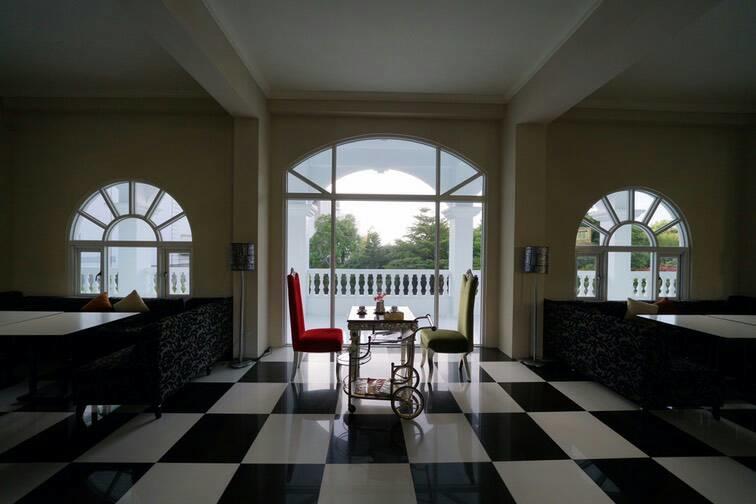 Empire Pacific Castle Hotel Yangmei Ngoại thất bức ảnh
