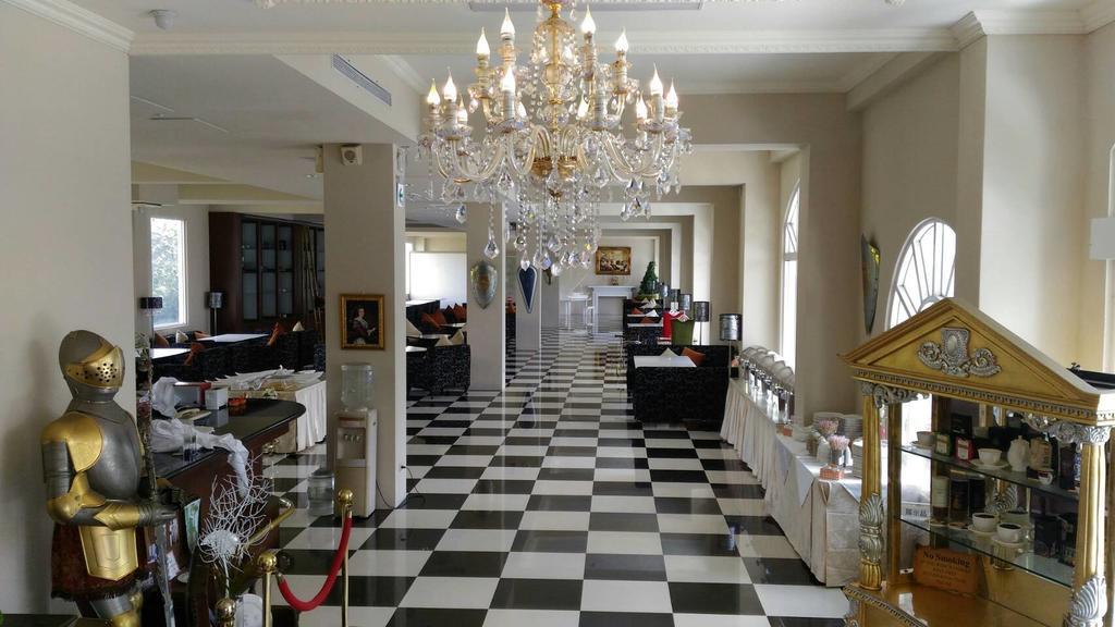 Empire Pacific Castle Hotel Yangmei Ngoại thất bức ảnh