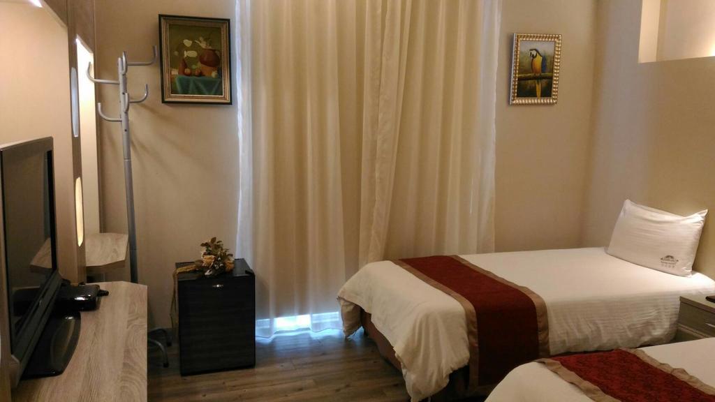 Empire Pacific Castle Hotel Yangmei Ngoại thất bức ảnh