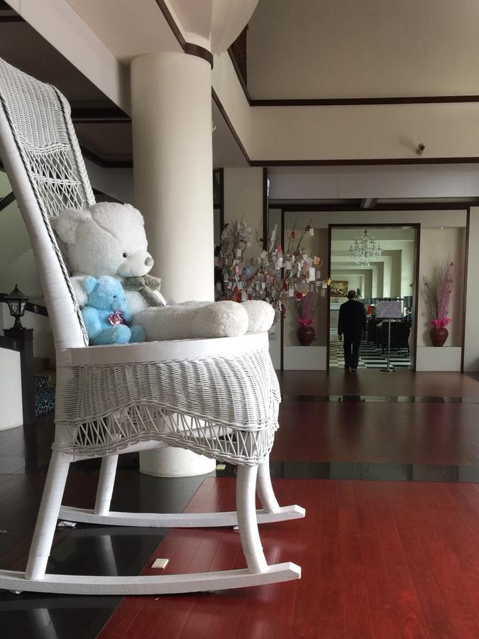 Empire Pacific Castle Hotel Yangmei Ngoại thất bức ảnh