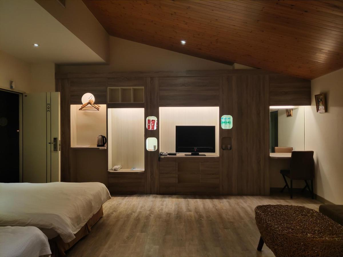 Empire Pacific Castle Hotel Yangmei Ngoại thất bức ảnh